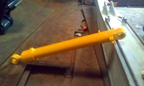 淺談液壓升降機(jī)的重要組件液壓油缸(圖1) \