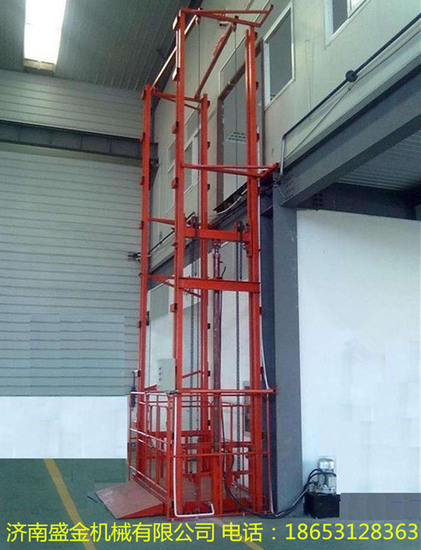 使用防爆導軌式升降機的好處 發(fā)布時間:2017-11-11 16:13:40 來源:濟南盛金升降平臺機械有限公司 點擊:49 使用防爆導軌升降機的好處 從近幾年的防爆導軌式升降(圖1) \